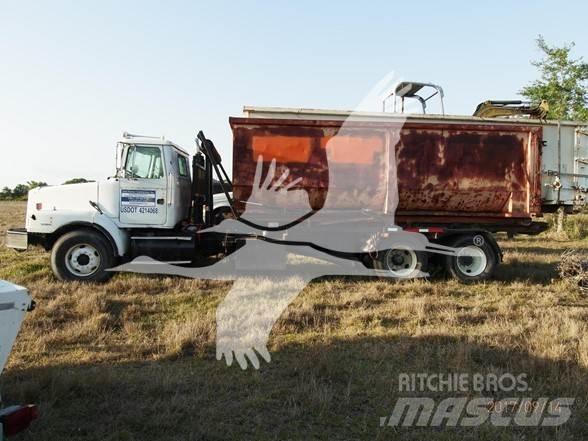 Volvo WG64 Camiones cisterna