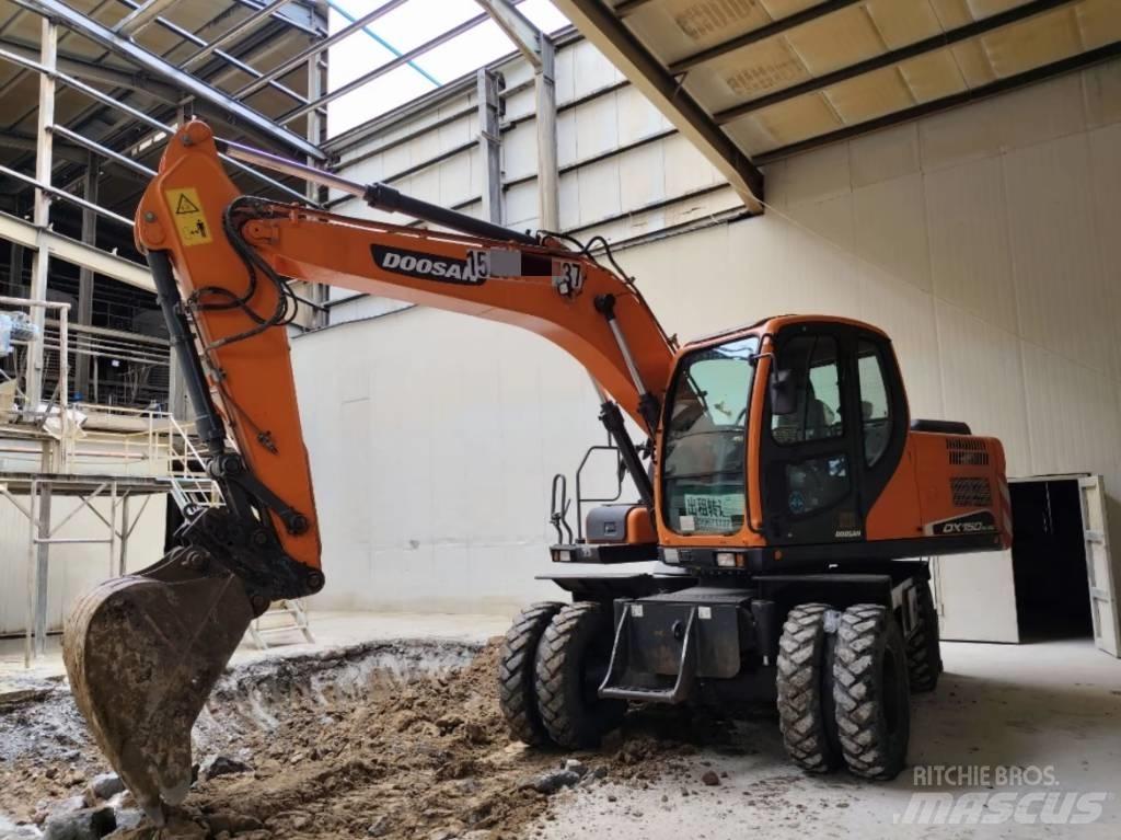 Doosan DX 150W-9C Excavadoras de ruedas
