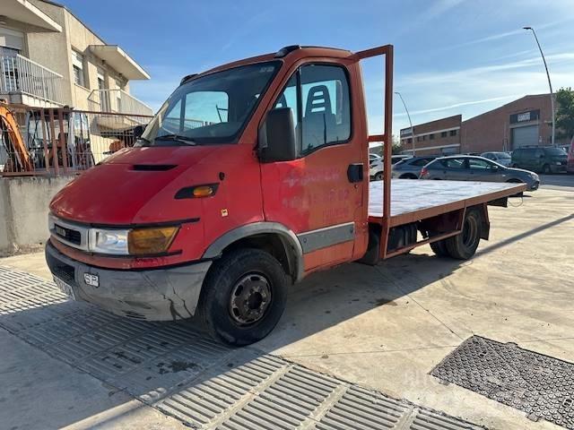 Iveco 35C 13 Furgonetas caja abierta