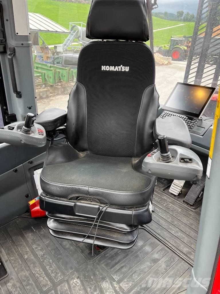 Komatsu 855 Autocargadoras