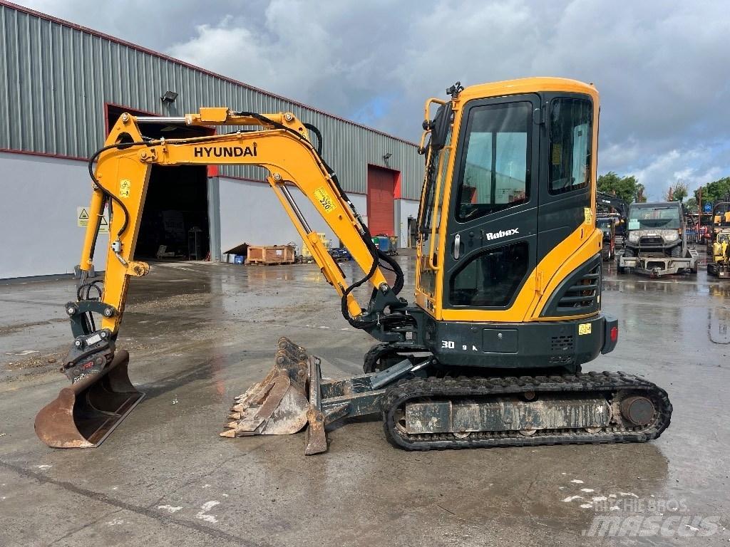 Hyundai R30 Z-9AK Mini excavadoras < 7t