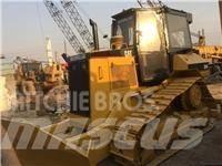CAT D 5 N Buldozer sobre oruga