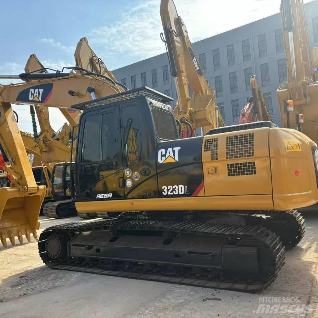 CAT 323 D L Excavadoras de cadenas