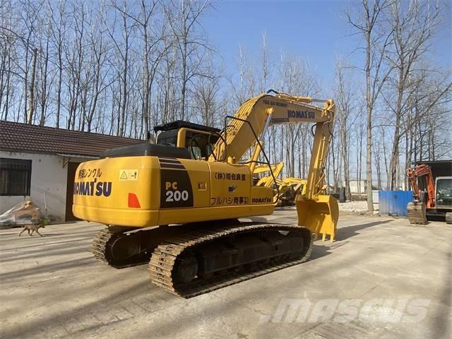 Komatsu PC 200-8N1 Excavadoras de cadenas