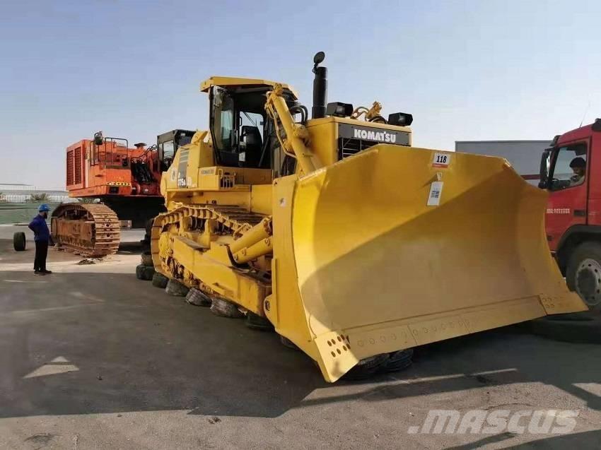 Komatsu D 375a Buldozer sobre oruga