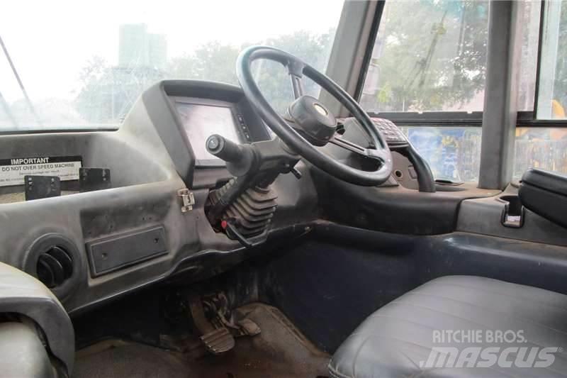 Bell B30D 22000L Otros camiones