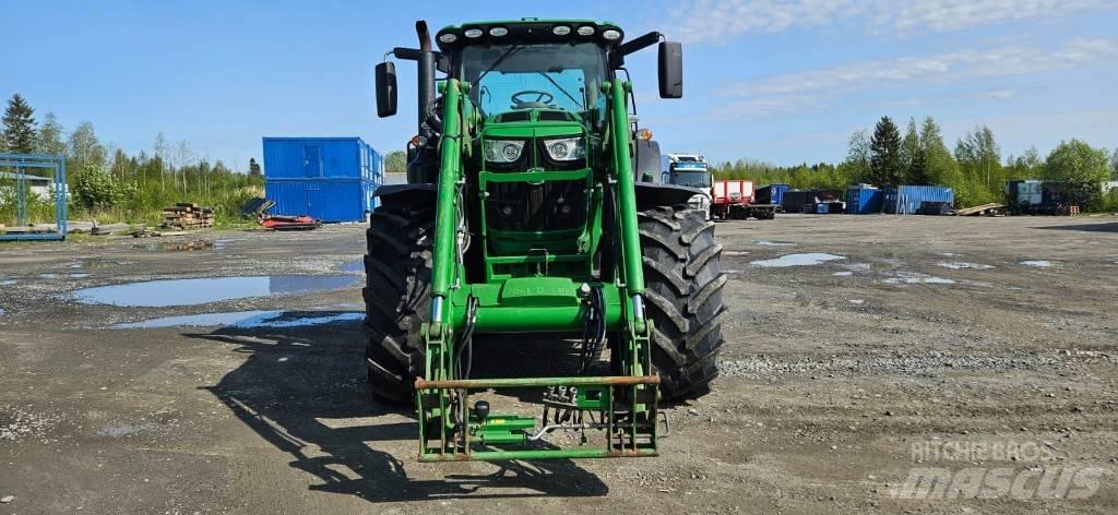 John Deere 6215R Tractores