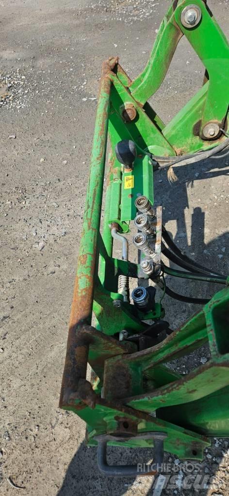John Deere 6215R Tractores