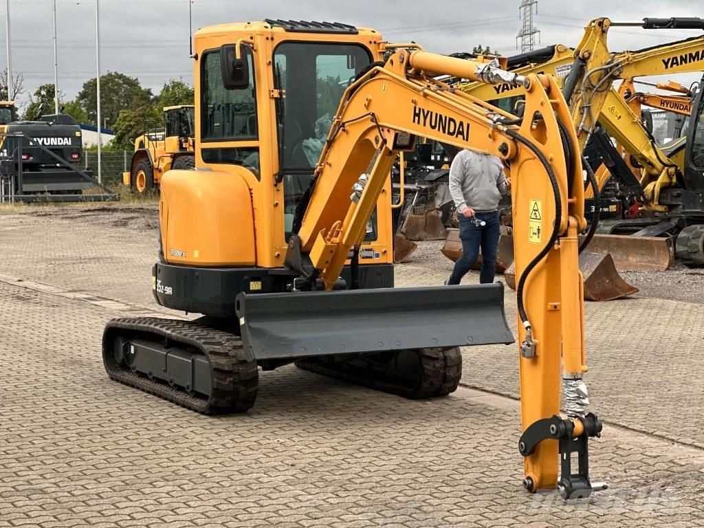 Hyundai R35Z 9A Mini excavadoras < 7t