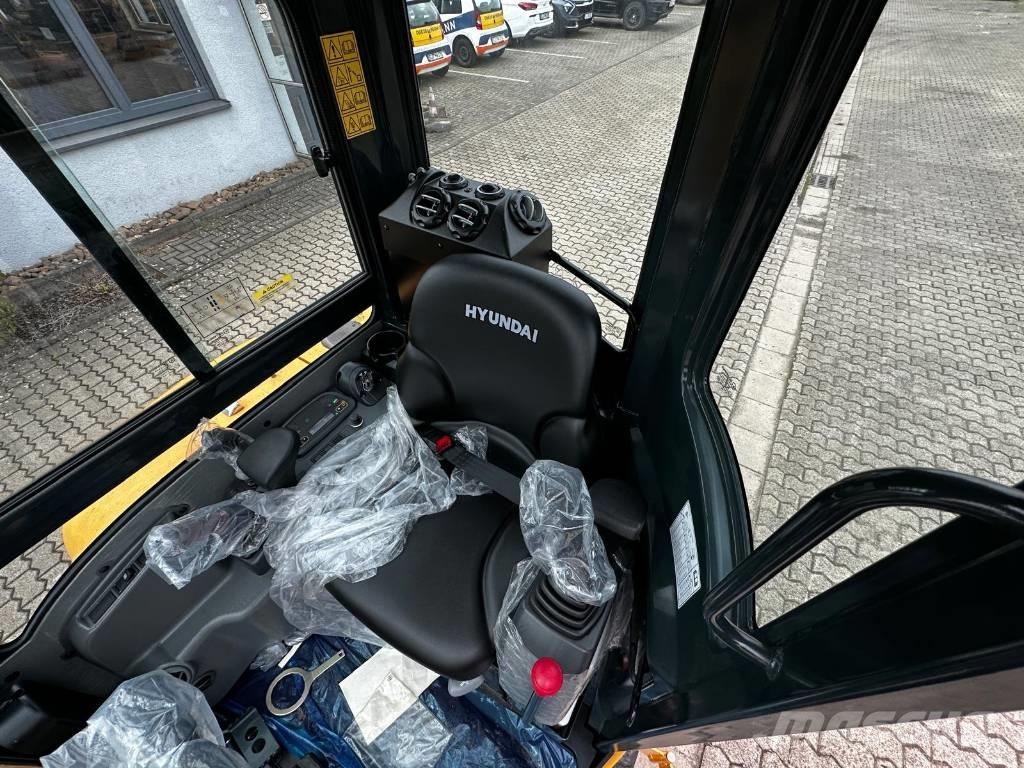 Hyundai R35Z 9A Mini excavadoras < 7t