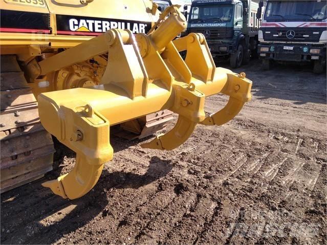 CAT D 6 M Buldozer sobre oruga