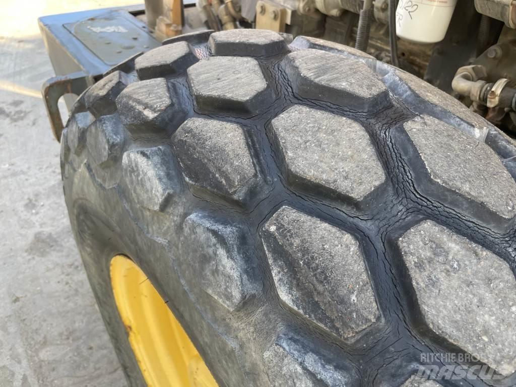 Bomag BW 177 DH-3 Rodillos de un solo tambor