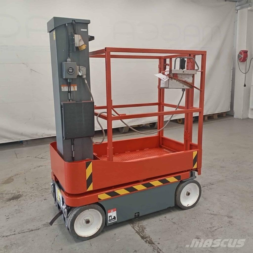 SkyJack SJ 12 Ascensores de personal y montacargas de acceso