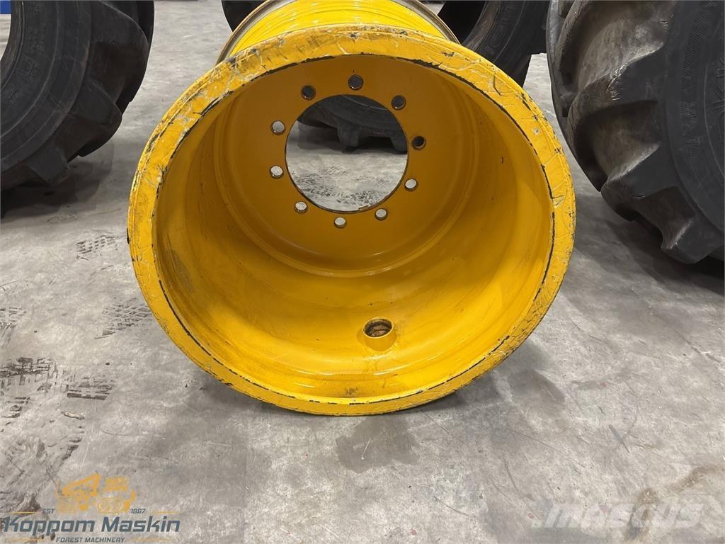 Rottne H8 24x26,5 Neumáticos, ruedas y llantas