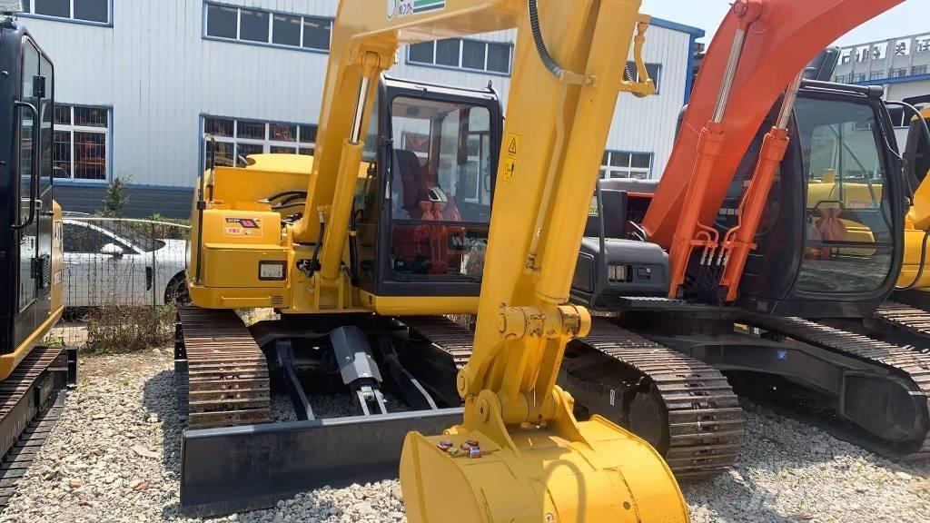 Komatsu PC 70-8 Excavadoras de cadenas
