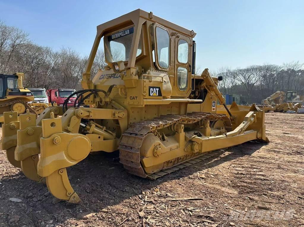 CAT D 8 K Buldozer sobre oruga