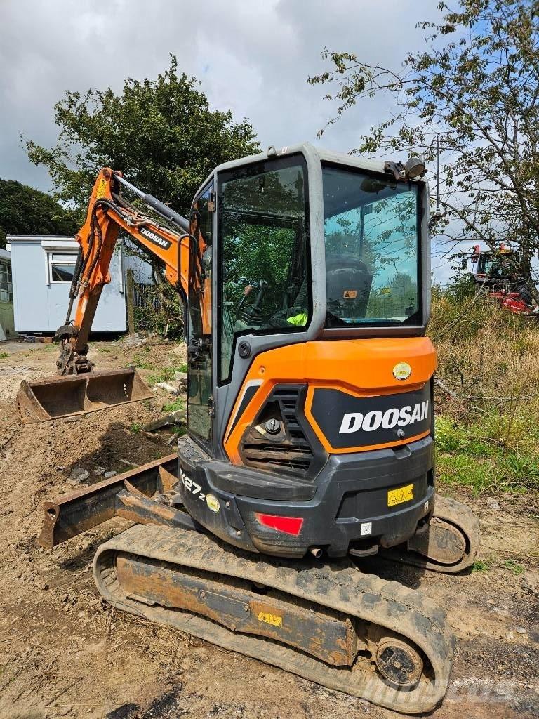 Doosan DX 27 Z Mini excavadoras < 7t