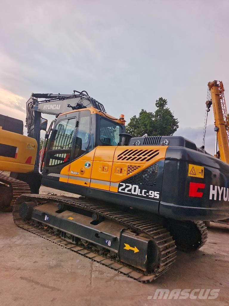 Hyundai 220LC-9T Excavadoras de cadenas