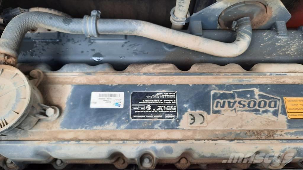 Doosan DX 300 LC-5 Excavadoras de cadenas