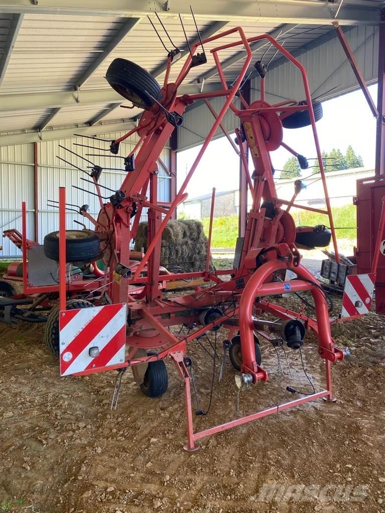 Kuhn GF 6502 Rastrillos y henificadores