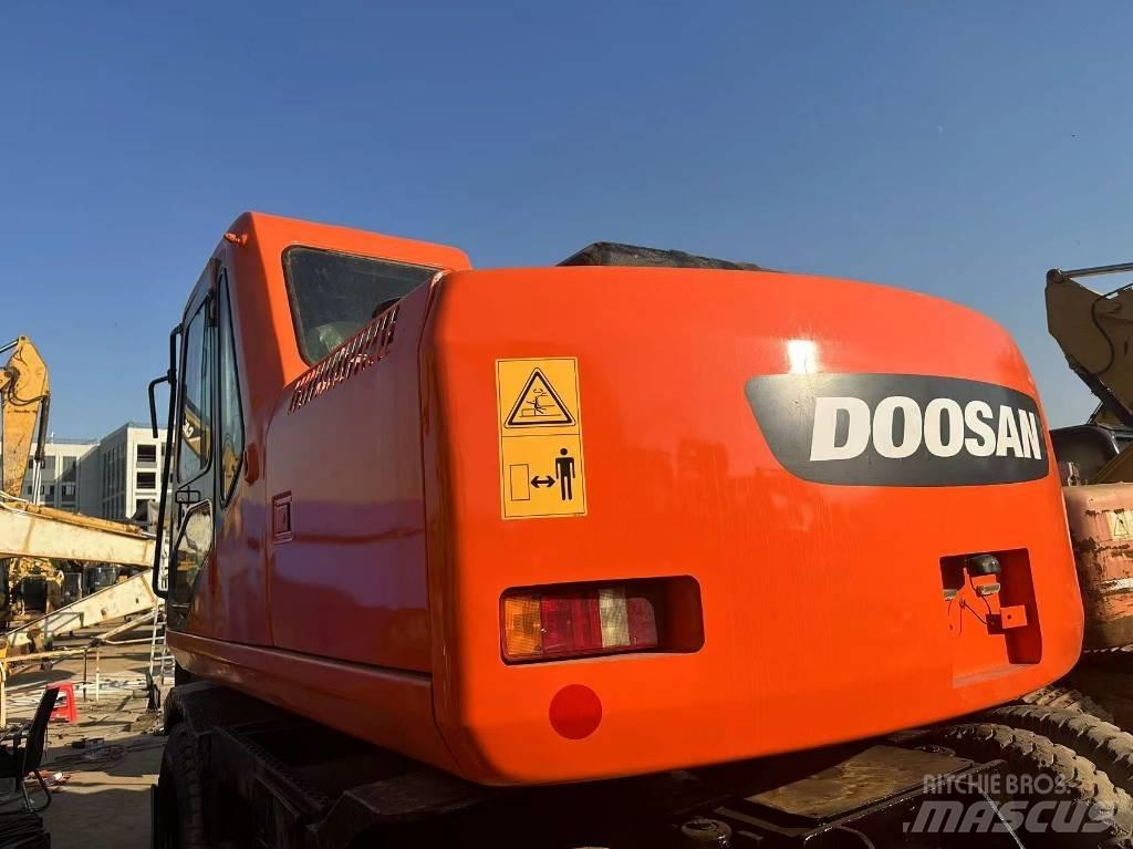 Doosan 150 W-7 Excavadoras de ruedas