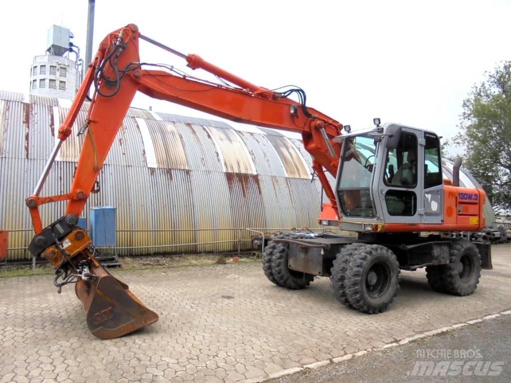 Hitachi FH 130 W-3 Excavadoras de ruedas