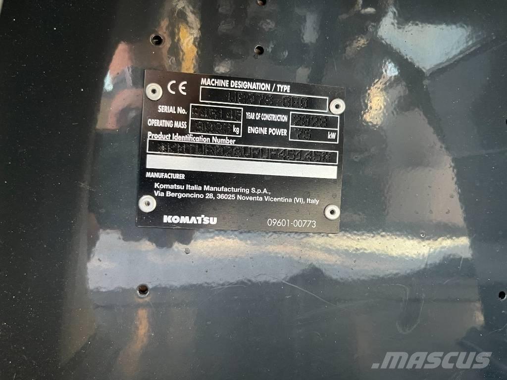 Komatsu WB 97 S-8 Retrocargadoras