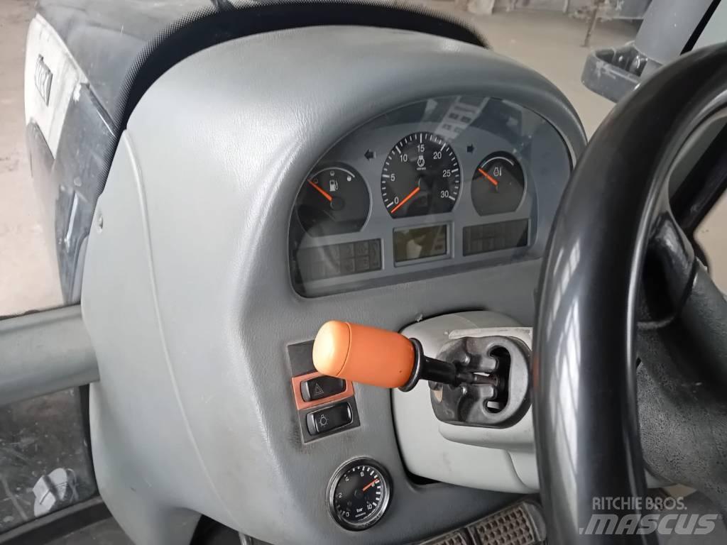 Valtra T 171 Tractores