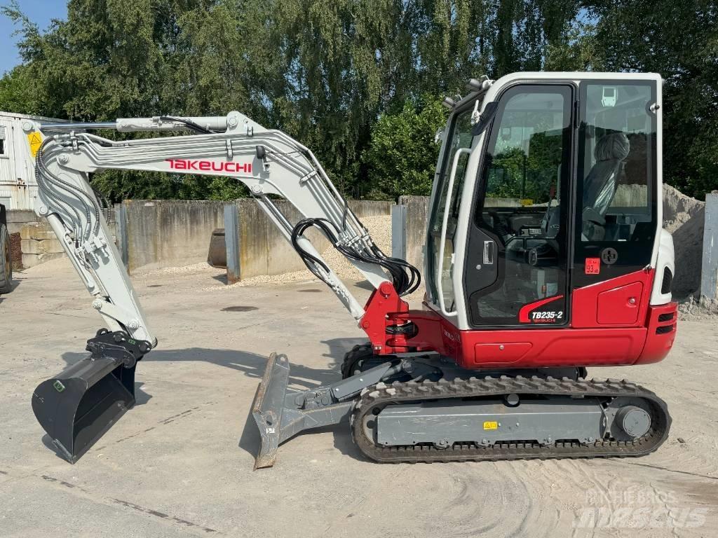 Takeuchi TB 235-2 Mini excavadoras < 7t