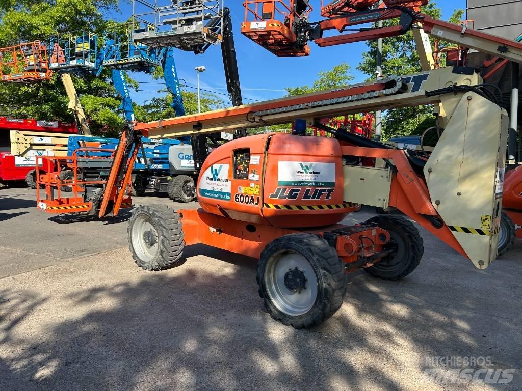 JLG 600 AJ Plataforma de trabajo articulada