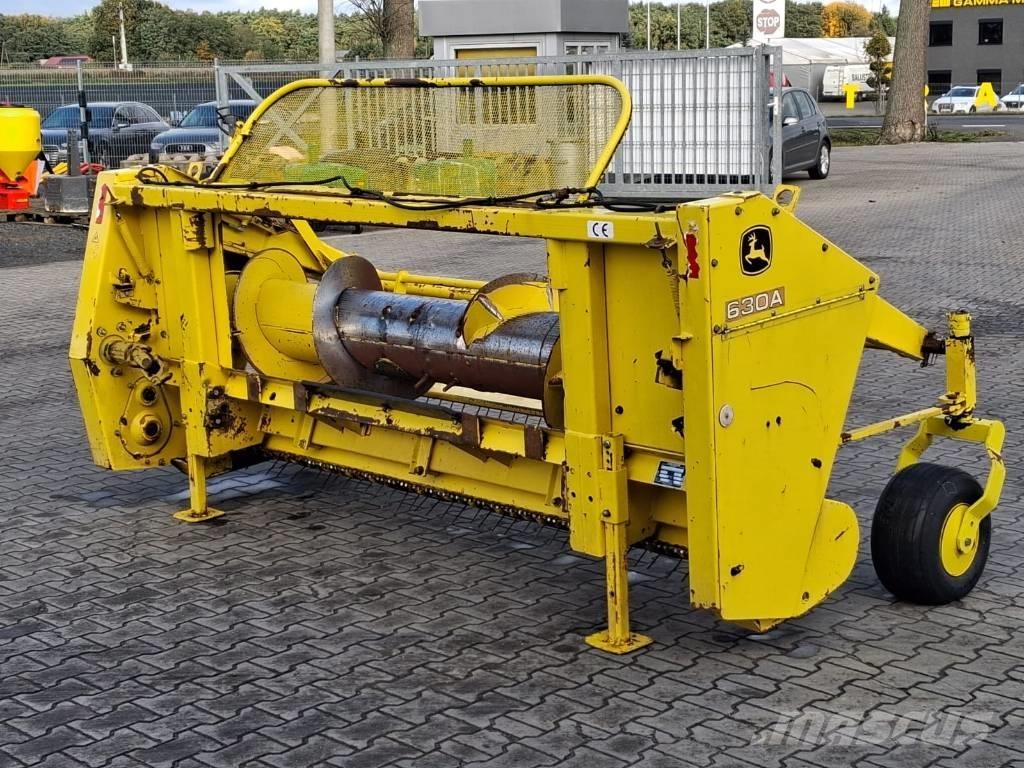 John Deere 630 A Picadoras de forraje autopropulsadas