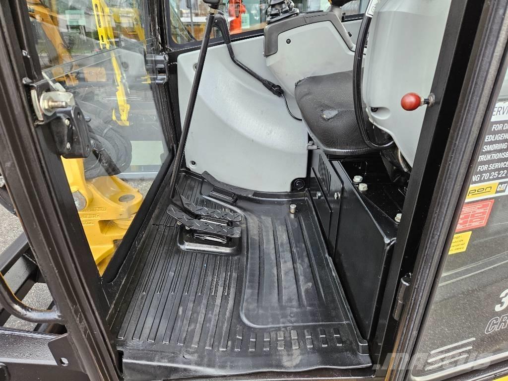 CAT 302.7 D CR Mini excavadoras < 7t