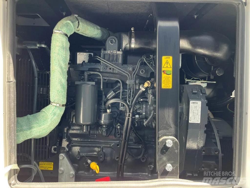 Iveco II-044 - 40kVA Generadores diesel