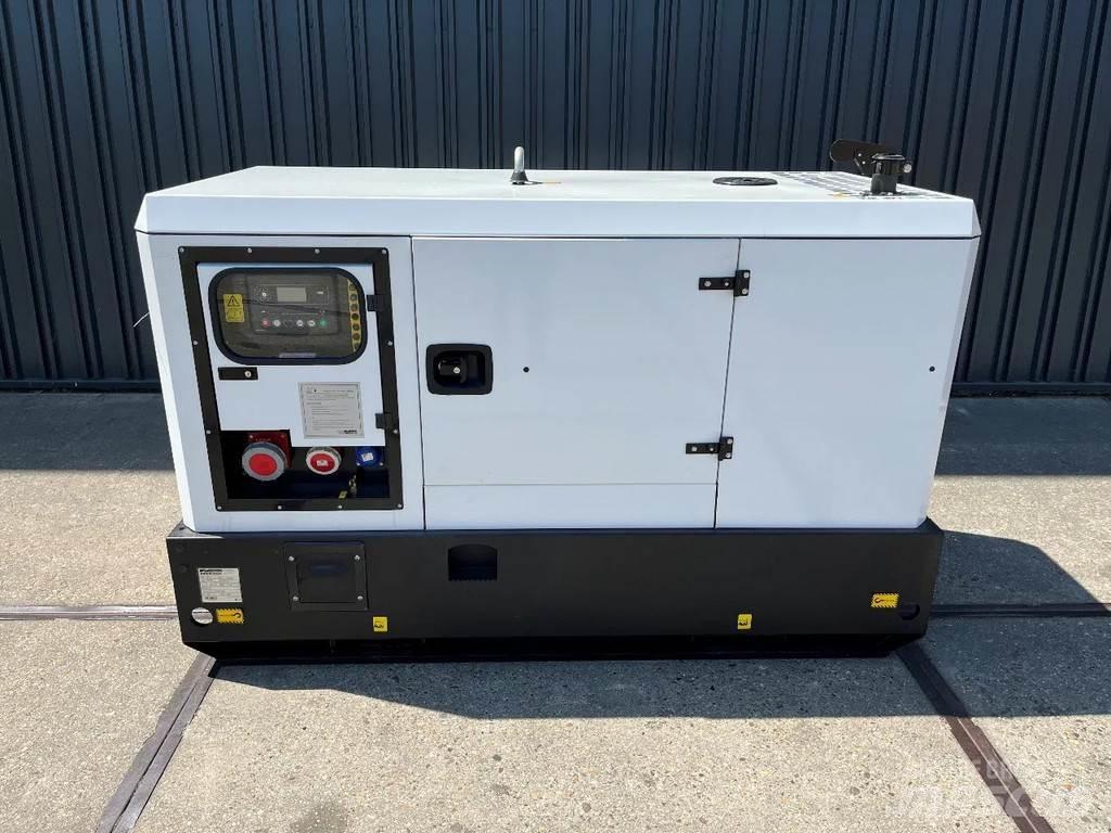 Iveco II-044 - 40kVA Generadores diesel