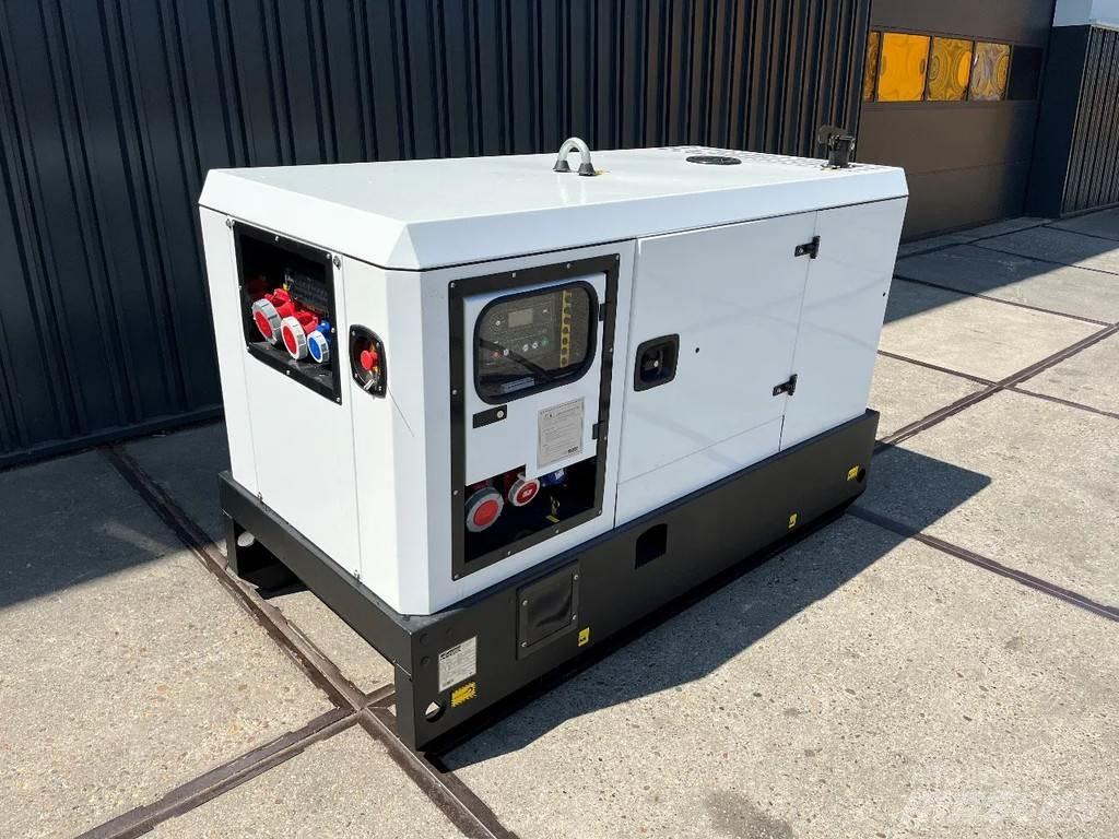 Iveco II-044 - 40kVA Generadores diesel