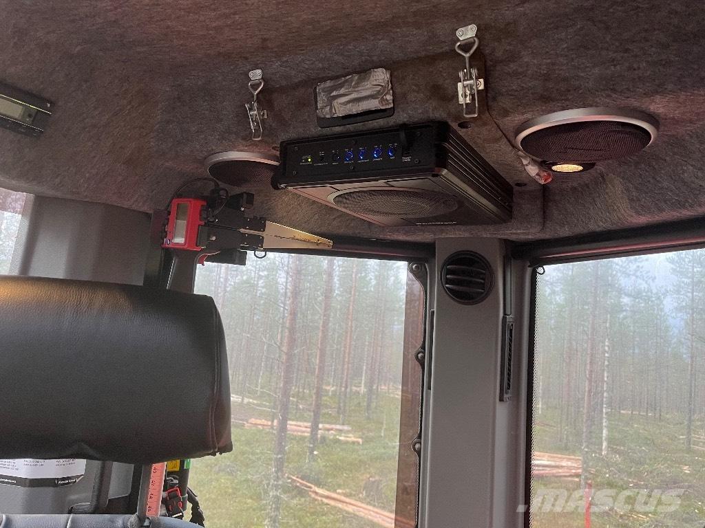 Komatsu 931 Cosechadoras