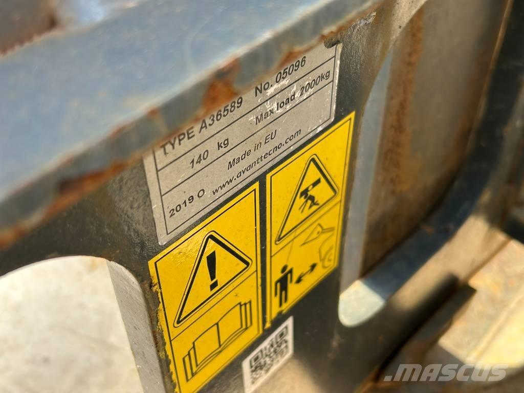 Avant 760 I Maquinaria para servicios públicos