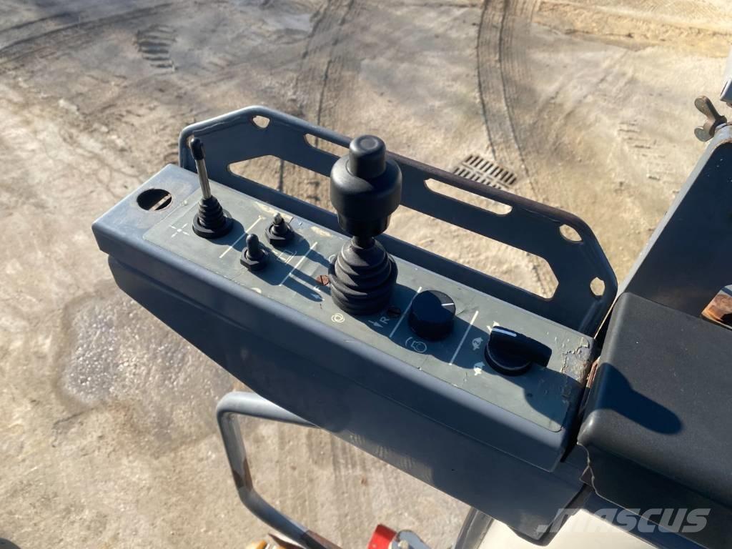 Wirtgen W 130 F Máquinas moledoras de asfalto en frío