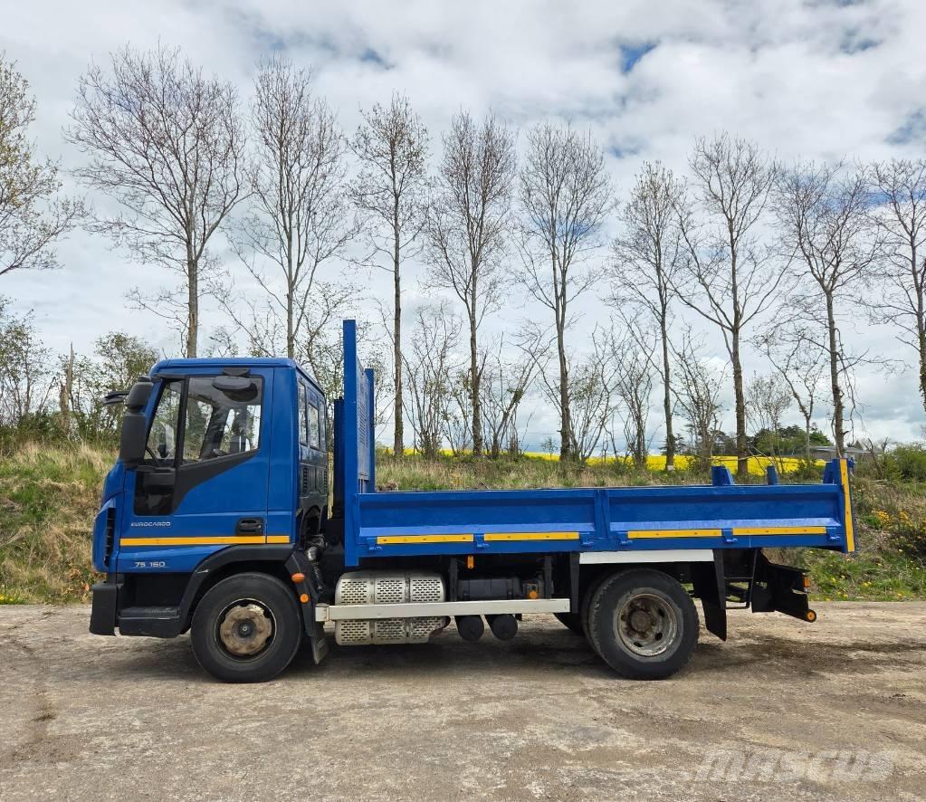 Iveco 75E 16 Camiones bañeras basculantes o volquetes