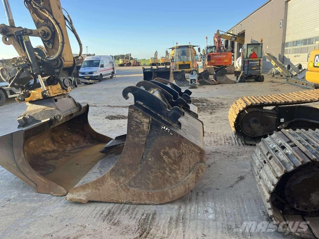 CAT 323 Nextgen Excavadoras de cadenas