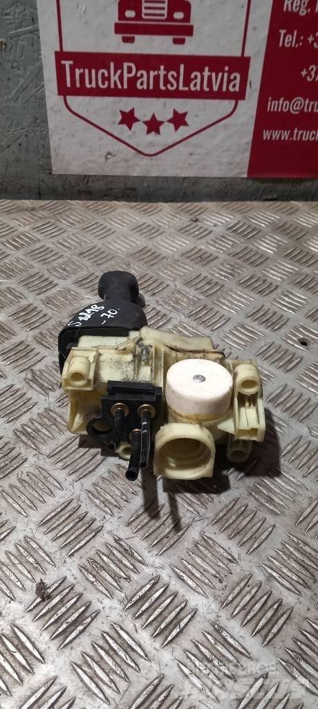 Scania R 440    1882115 Cabinas e interior