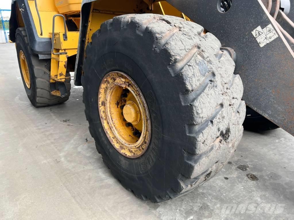 Volvo L180G Cargadoras sobre ruedas