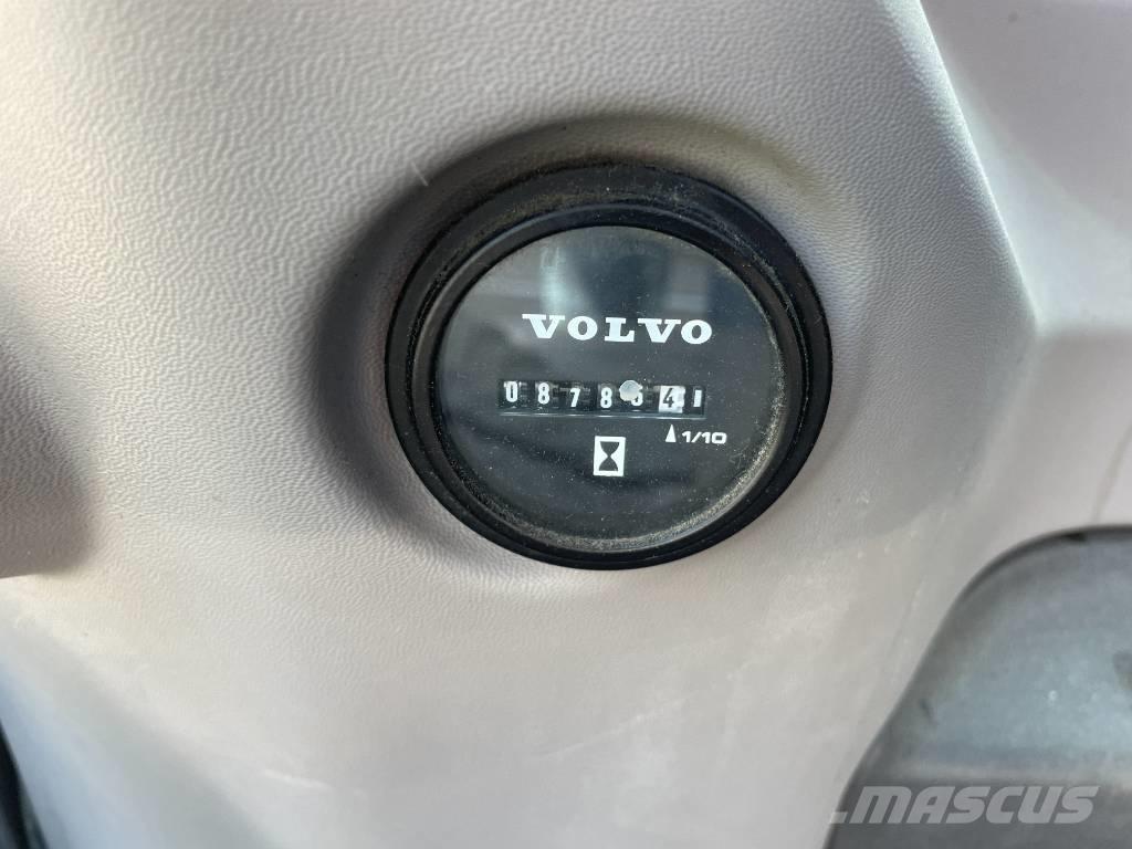 Volvo ECR235EL Excavadoras de cadenas