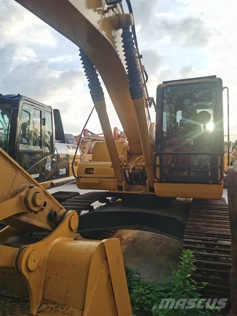 Komatsu PC 220-7 Excavadoras de cadenas