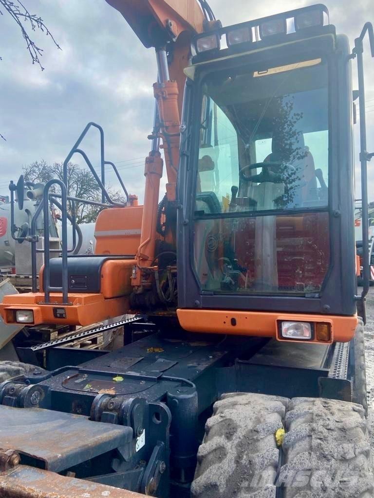 Doosan DX 160 W-3 Excavadoras de ruedas