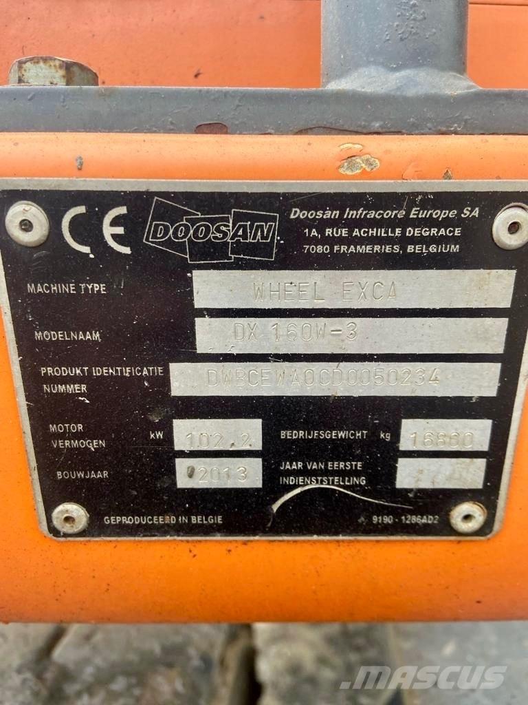 Doosan DX 160 W-3 Excavadoras de ruedas