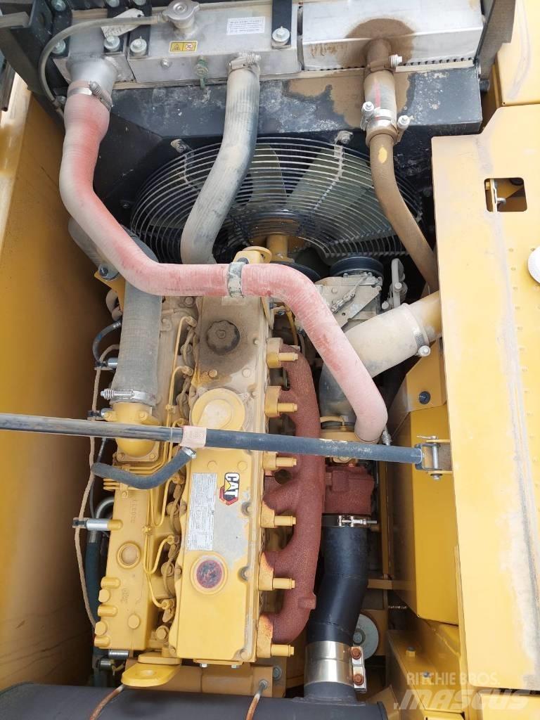 CAT 323D3 Excavadoras de cadenas