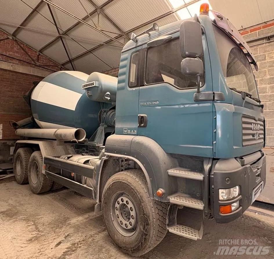 MAN 33 TGA 33.350 Camiones hormigonera