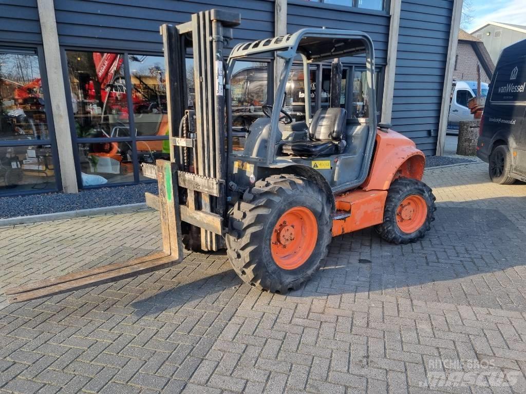 Ausa C 250 H Carretillas elevadoras todo terreno