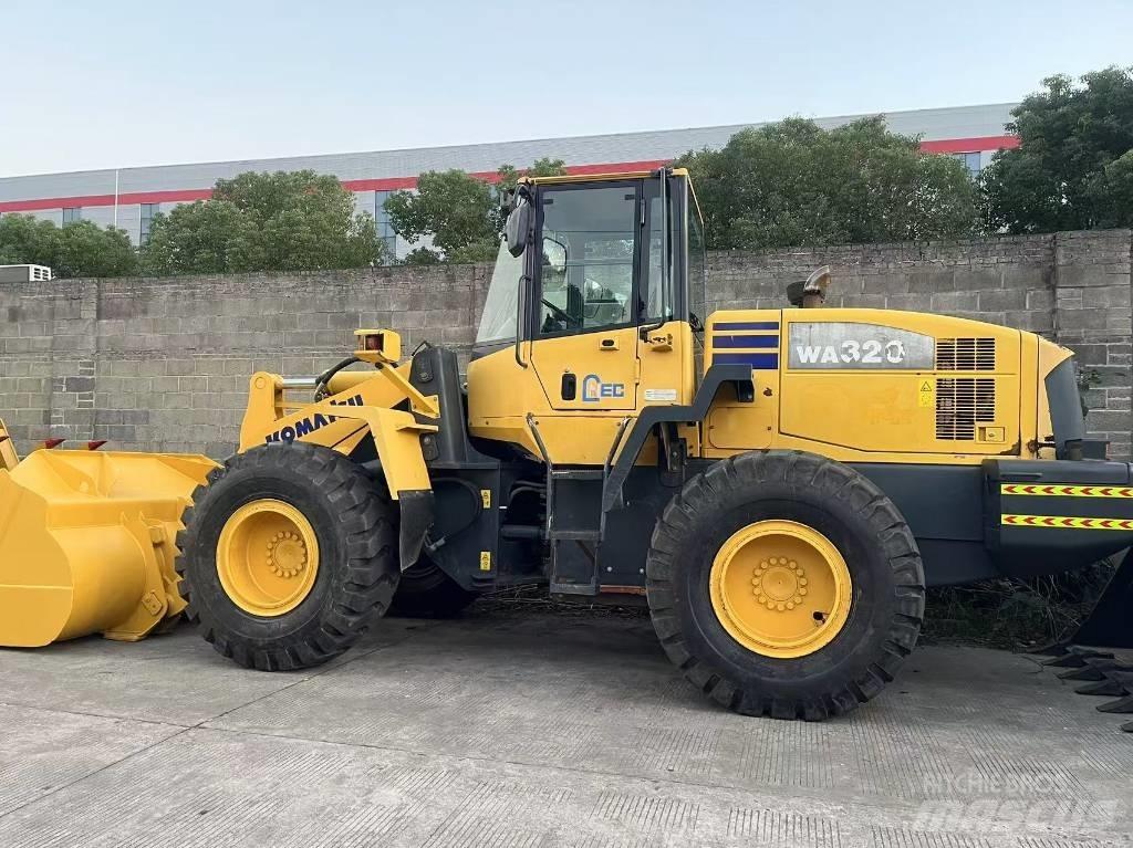 Komatsu WA 320 Cargadoras sobre ruedas